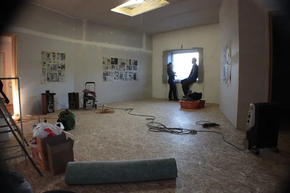 Tracking Room